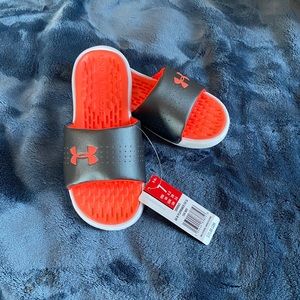 Under Armour slides woman size 7